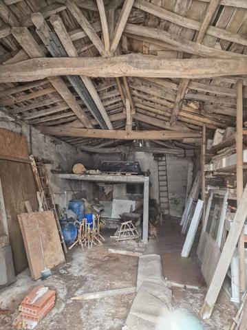 Garage en pierres de 60 m²