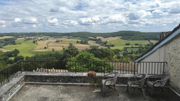 Lauzerte (82110) LAUZERTE Maison au village en pierre avec 2 chambres, jardin et terrasse