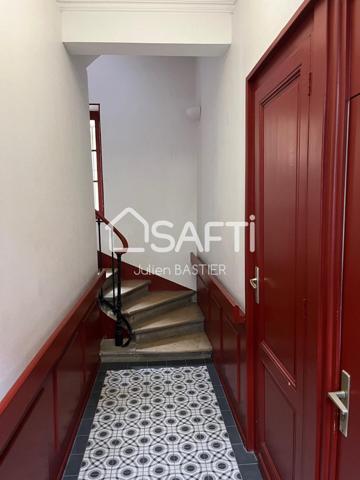 Bordeaux Chartrons rue notre dame - Tram B, T2 rénové au 3ème étage dans une jolie copropriété