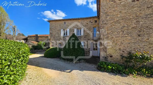 Domaine en hameau privé avec activité touristique - Cadre d’exception entre Lot et Dordogne