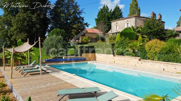 Domaine en hameau privé avec activité touristique - Cadre d’exception entre Lot et Dordogne