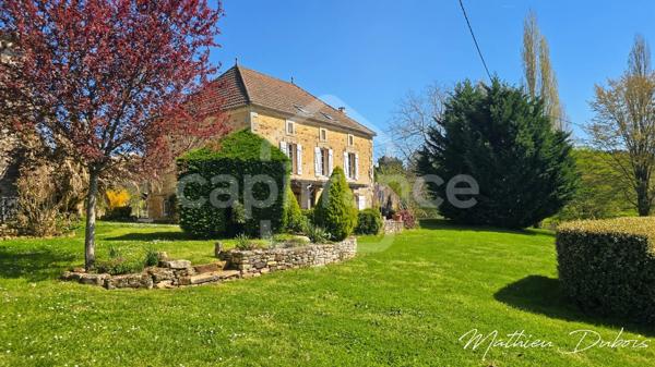 Domaine en hameau privé avec activité touristique - Cadre d’exception entre Lot et Dordogne