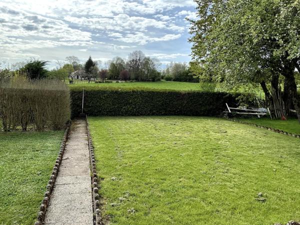 Maison 73 M2, 5 pièces 3 chambre, garage sur 608 M2 de terrain