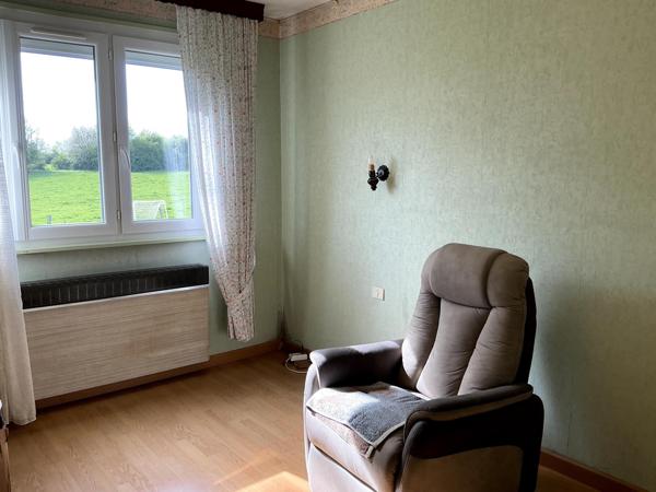 Maison 73 M2, 5 pièces 3 chambre, garage sur 608 M2 de terrain