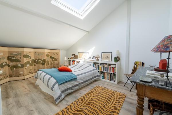 Atelier d'artiste de 147m² (possible plus) + maison loft de 171 m²