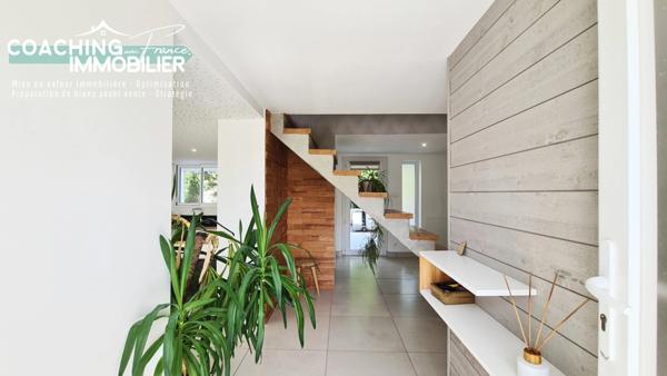 Maison rénovée mitoyenne sur 2 niveaux