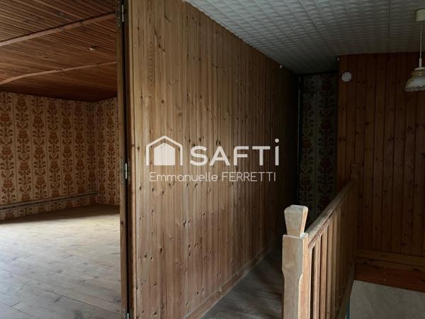 Ancienne ferme en pierre – 130 m² habitables + dépendances – 12 km des plages