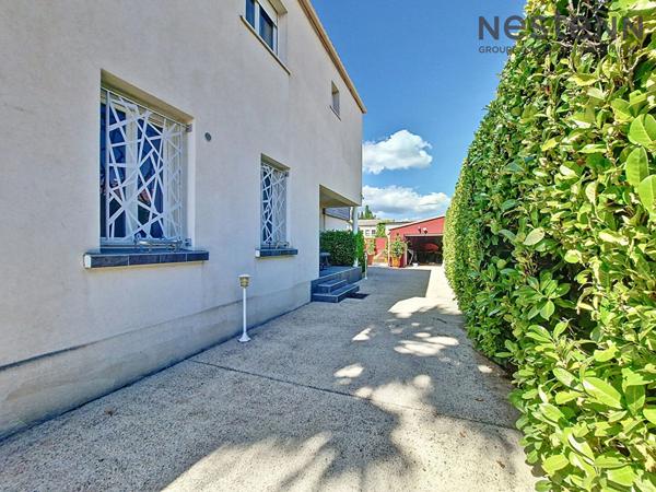 Maison avec piscine Lunel 6 pièces 169 m²