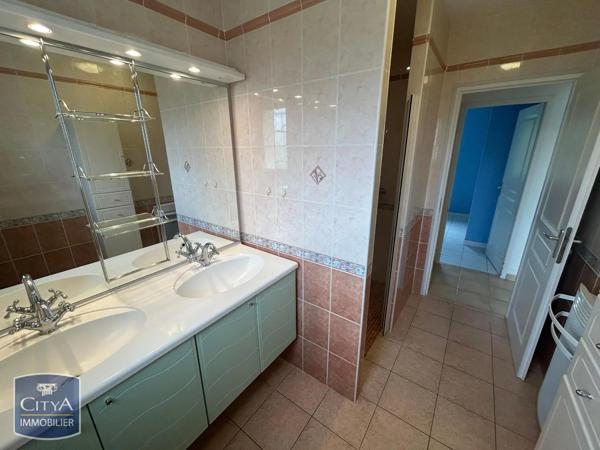Maison à louer 4 pièces 98m² Bergerac (24100)
