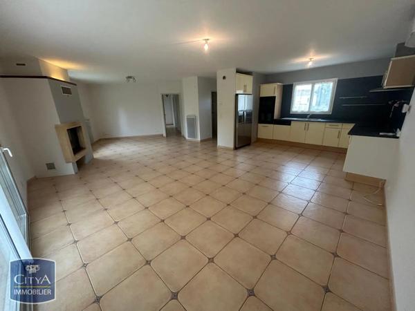 Maison à louer 4 pièces 98m² Bergerac (24100)
