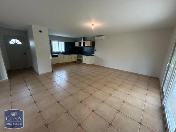 Maison à louer 4 pièces 98m² Bergerac (24100)
