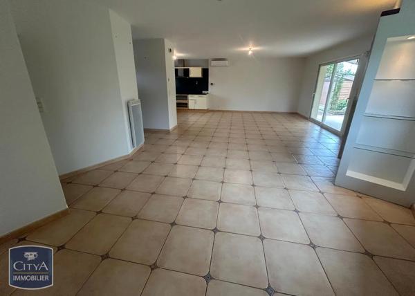 Maison à louer 4 pièces 98m² Bergerac (24100)