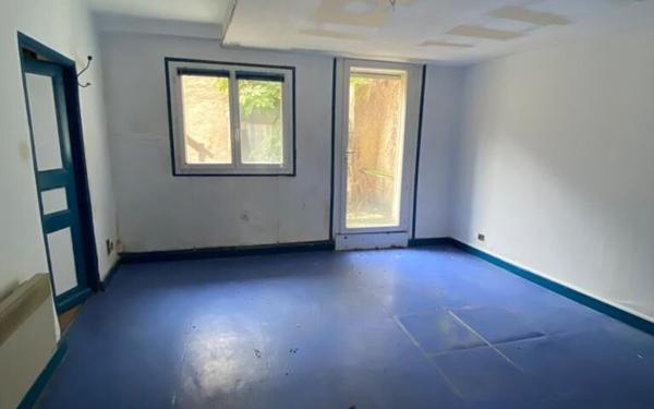 Immeuble à vendre    3 pièces •  Mussidan