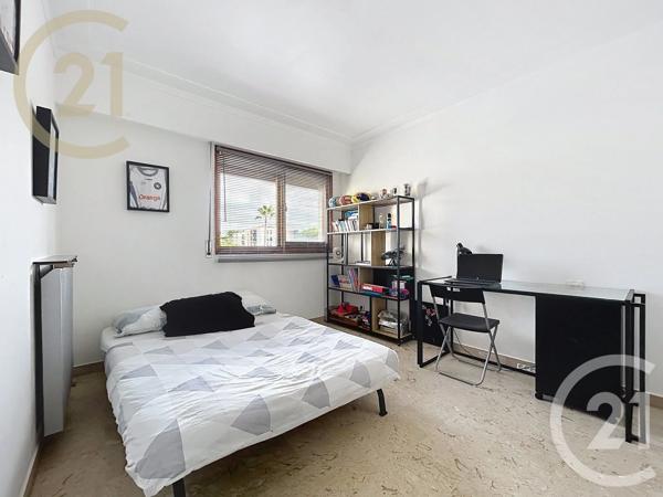 Appartement F4 à vendre  4 pièces - 75,90 m 2   LE CANNET  - 06
