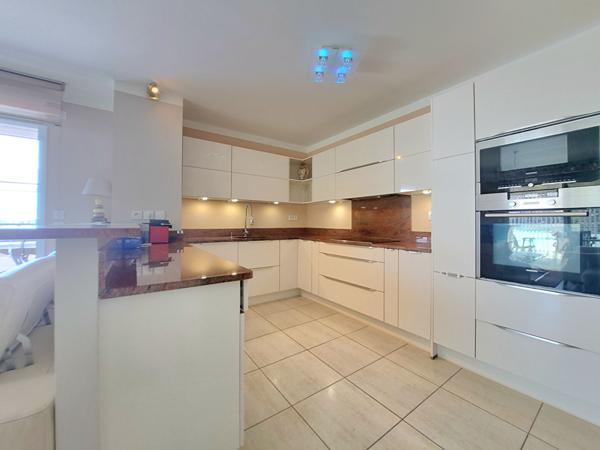 RARE A LA VENTE Villa sur le toit, T4 120 m² + 110 m² de terrasse