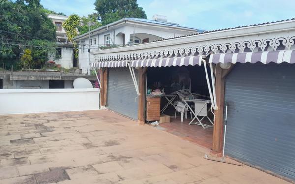 Maison à vendre    7 pièces •  Sainte-Luce