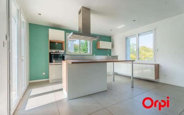 Maison à vendre    5 pièces • 112,18 m2 Irigny