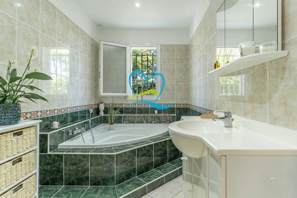 Maison 6 pièces à vendre Audenge - 33980 / Réf: 1000