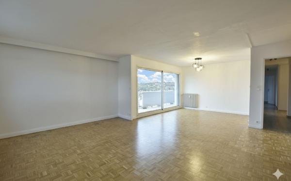 Appartement à louer    4 pièces • 95 m2 Oullins