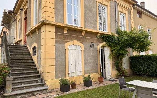 Maison à louer    5 pièces •  Saint-Genis-Laval