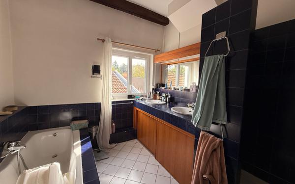 Maison à louer    5 pièces •  Saint-Genis-Laval