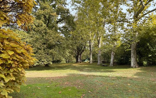 Maison à louer    5 pièces •  Saint-Genis-Laval