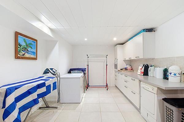 A VENDRE DRAGUIGNAN Maison 300 m² avec PISCINE GARAGE SOUS SOL terrain 4600 m²