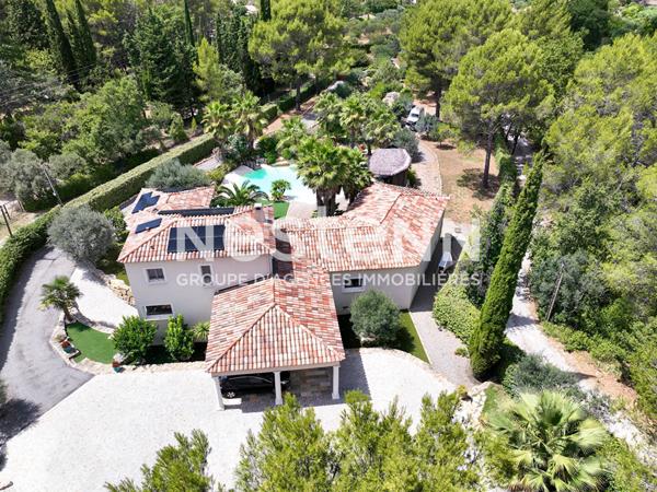 A VENDRE DRAGUIGNAN Maison 300 m² avec PISCINE GARAGE SOUS SOL terrain 4600 m²