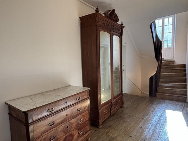 Maison de village du XIXe siècle en pierre Belesta