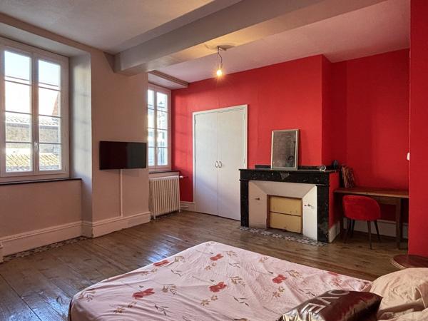 Maison de village du XIXe siècle en pierre Belesta