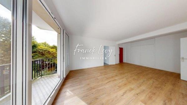 Superbe 2 pièces rénové avec balcon à Neuilly-sur-Seine