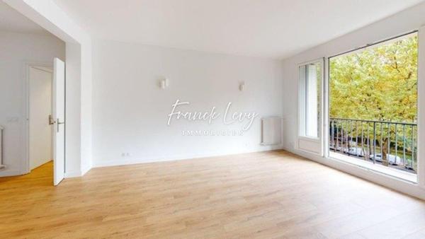 Superbe 2 pièces rénové avec balcon à Neuilly-sur-Seine