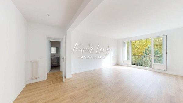 Superbe 2 pièces rénové avec balcon à Neuilly-sur-Seine