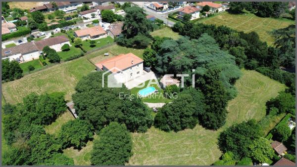 Maison de Maître en Pierre – Produit Rare à Condom