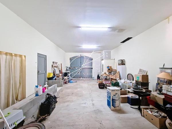 Maison T8 5 chambres 238 m² garage, cour intérieure