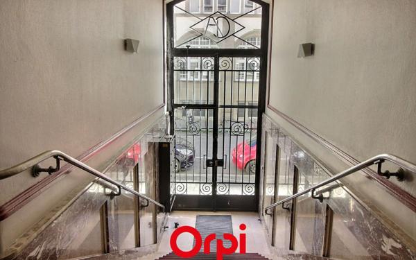Appartement à vendre    3 pièces • 100 m2 Strasbourg