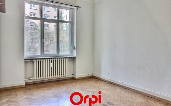 Appartement à vendre    3 pièces • 100 m2 Strasbourg
