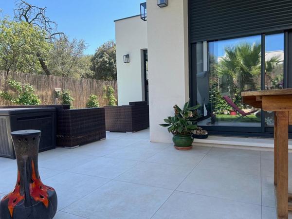 Villa récente à AGDE ,3 suites ,Terrasses panoramiques ,Couloir de nage