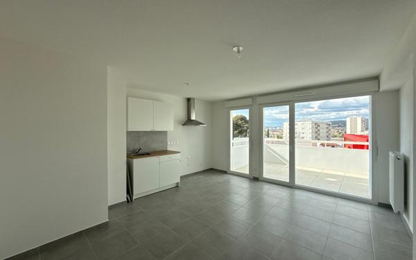 Appartement à louer    2 pièces •  Marseille 14