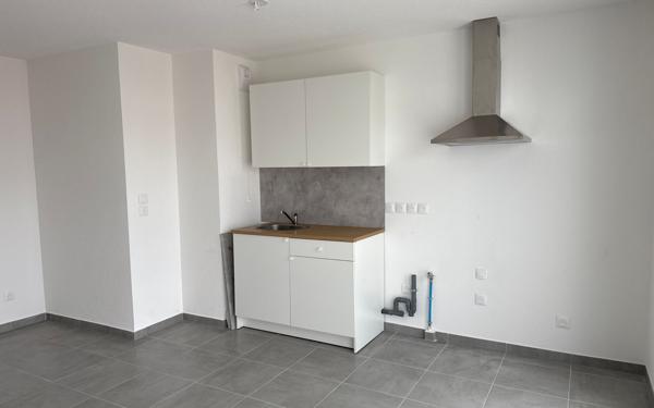 Appartement à louer    2 pièces •  Marseille 14