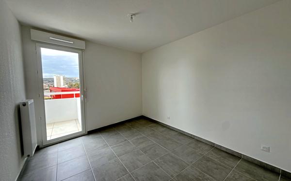 Appartement à louer    2 pièces •  Marseille 14