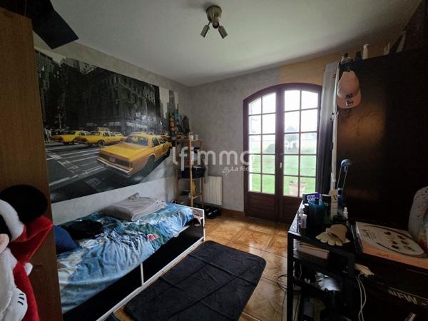 Maison individuelle de plain-pied – 4 chambres – Terrain 3 452 m²