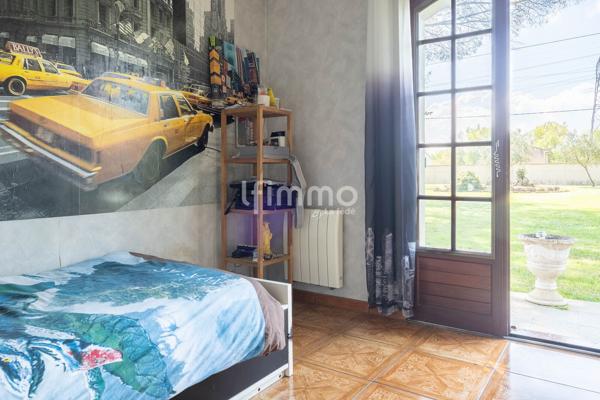 Maison individuelle de plain-pied – 4 chambres – Terrain 3 452 m²