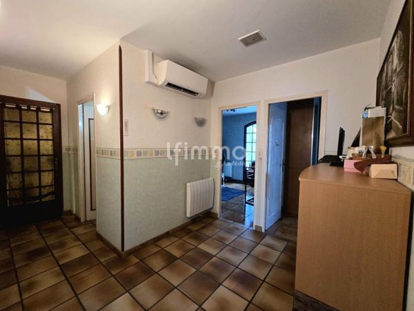 Maison individuelle de plain-pied – 4 chambres – Terrain 3 452 m²