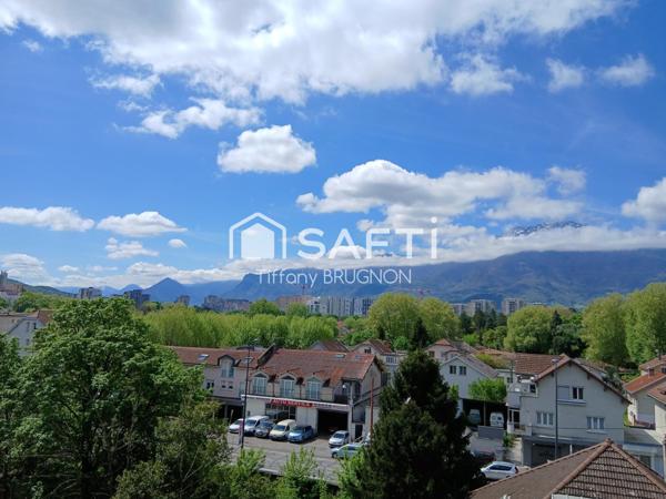 Bel appartement rénové avec vue sur les montagnes