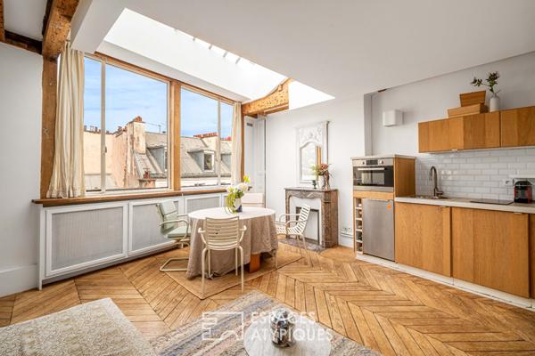 Atelier d’artiste en duplex au dernier étage