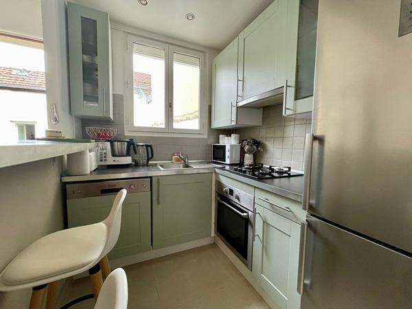 Bennecourt, centre bourg, Maison 4 pièces, 3 chambres, jardin