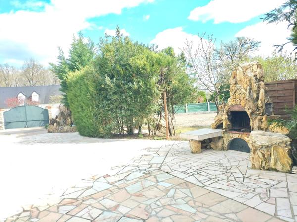 Maison 135m² avec dépendances, double espace de vie et énorme potentiel 41200 Romorantin- Lanthenay (secteur Nord)