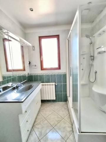 Maison 135m² avec dépendances, double espace de vie et énorme potentiel 41200 Romorantin- Lanthenay (secteur Nord)