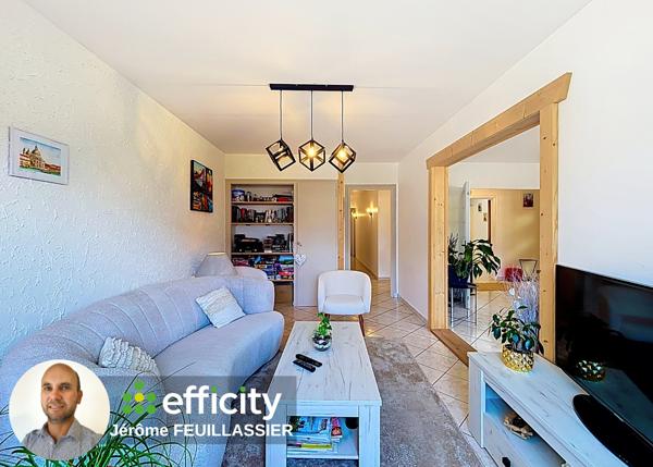 Appartement
         4 pièces
        - 106 m² Exclusivité 285 000 € *